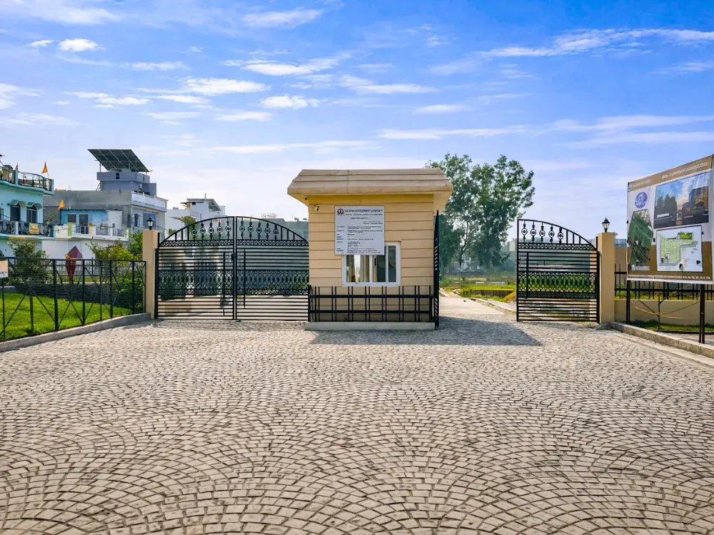 Kanti Niketan site gated entrance, actual site photograph